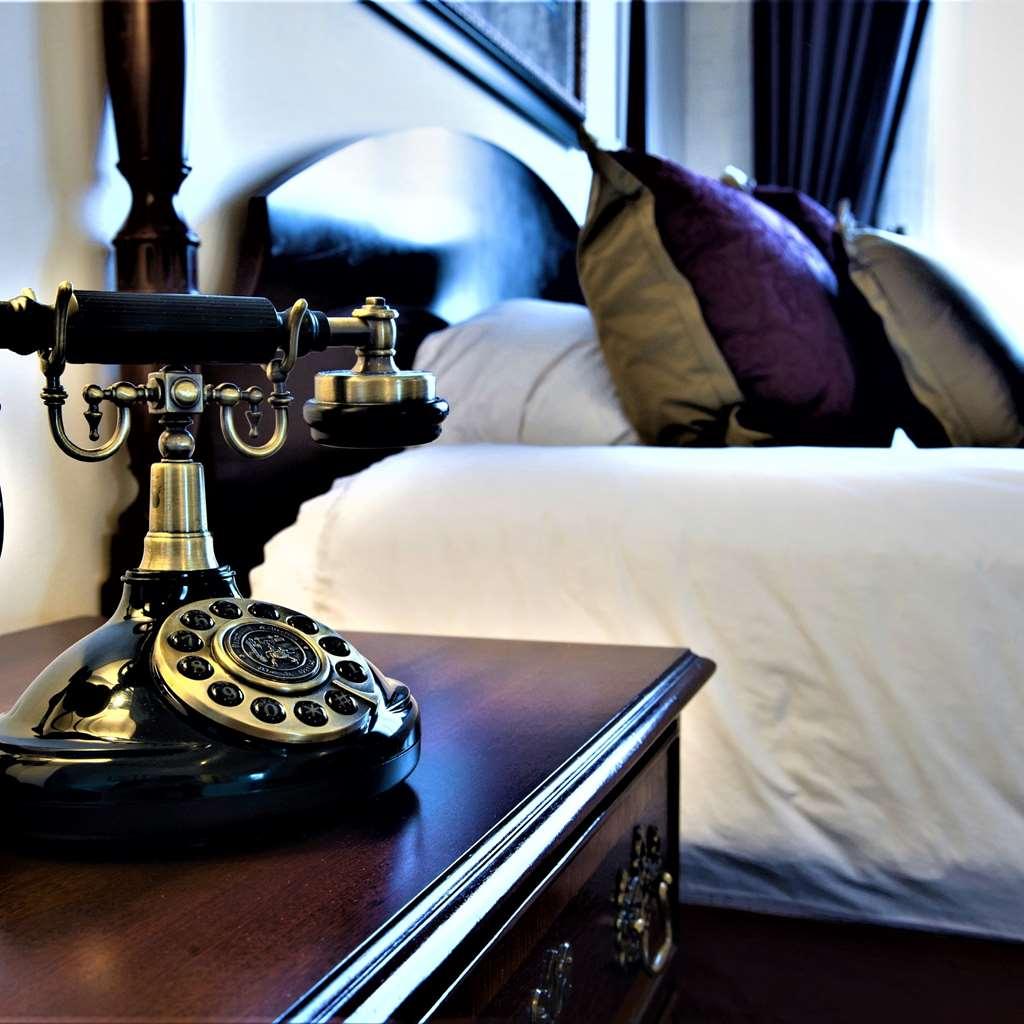 Hotel At Old Town Вічіта Номер фото